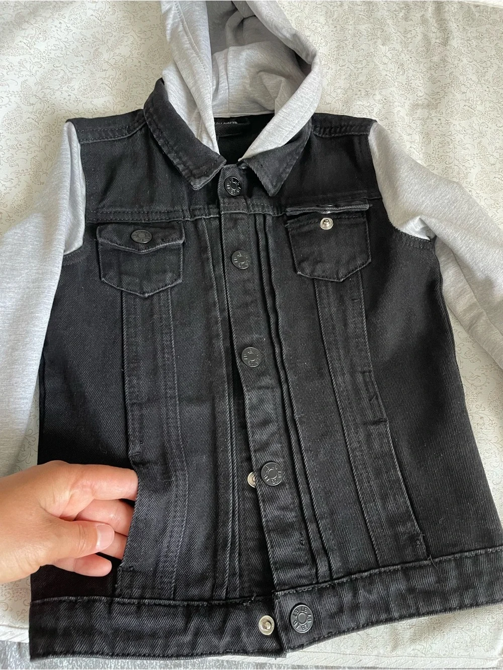 NEW Little Bipsy Kids Hooded Black Denim Jacket With Gray Sleeves Snaps Sz 2T-3T